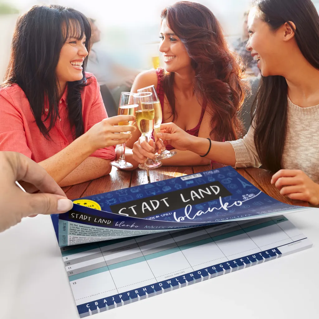 Stadt Land Blanko Spiel - Stadt-Land-Fluss Vorlage Gesellschaftsspiel | Spieleblock Mit 24 Feldern Als Familien & Partyspiel | 50 DIN A4 Blätter 400+ Kategorien | Der Knobelspaß Block – Bild 5