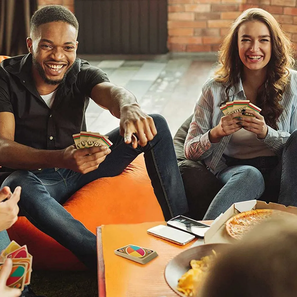 Mattel Games Uno Iconic 70's Premium Jubiläumsedition, Kartenspiel – Bild 10