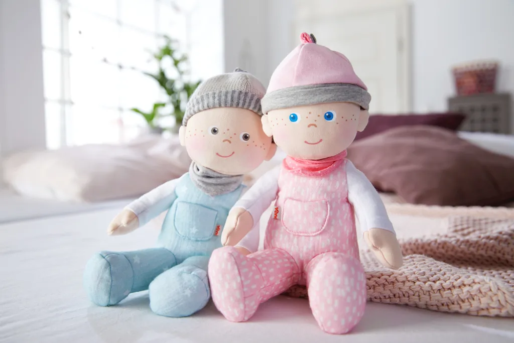 HABA Kuschelpuppe Marle, Schmusepuppe, Puppe, Stoffpuppe, Ab 0 Jahren, 305752 – Bild 4